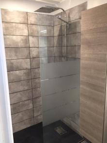 RÉNOVATION DE SALLE DE BAIN / DOUCHE À L'ITALIENNE / MEUBLE VASQUE SUSPENDU À HALLUIN