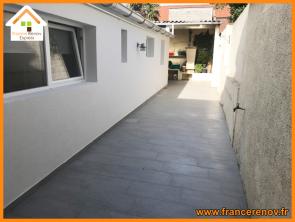 Carrelage d'une terrasse/cour intérieure