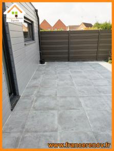 Carrelage d'une terrasse en grès Cérame à Templeuve